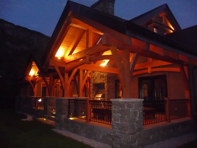 Samuelson Timberframe Design - Craftsman timber frame